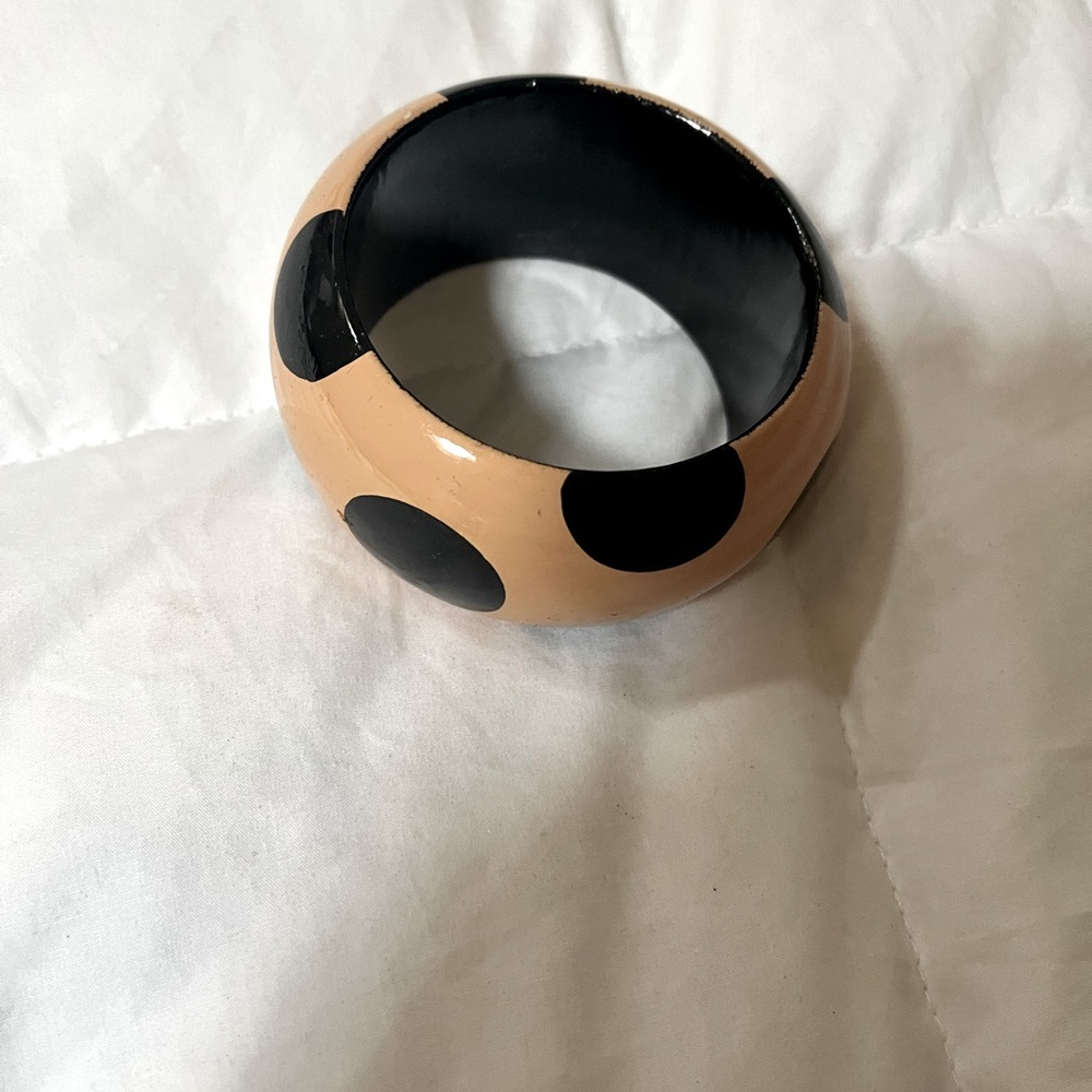Bracelet plastic look like wood
